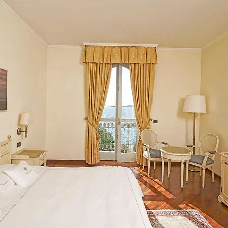 Savoy Palace Otel 4*