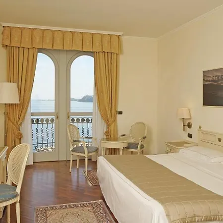 Savoy Palace Otel Gardone Riviera