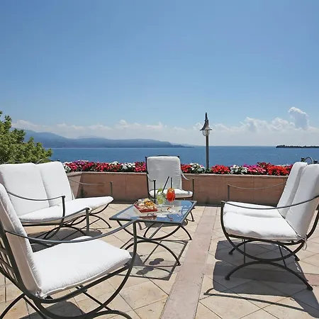 Savoy Palace Gardone Riviera