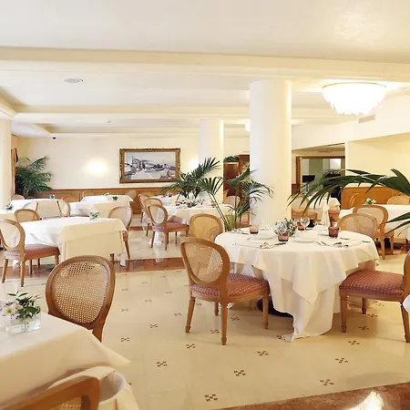 Savoy Palace Otel 4*