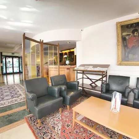 Savoy Palace Otel Gardone Riviera