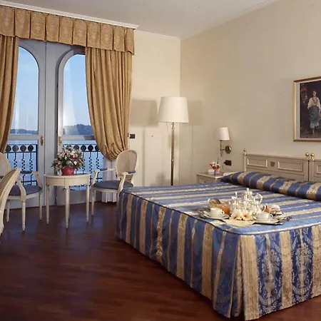 Savoy Palace Otel Gardone Riviera